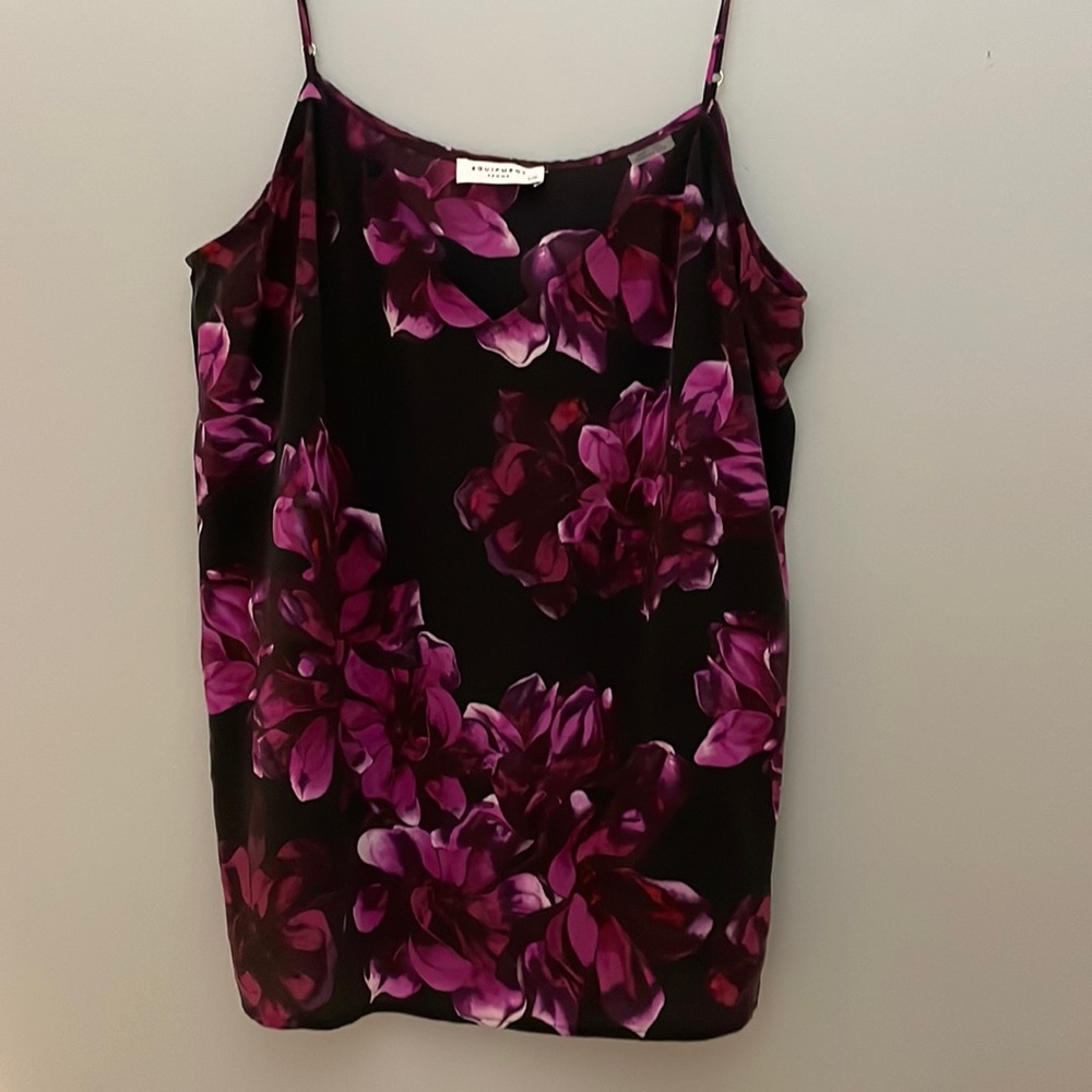 Equipment Femme silk camisole size large